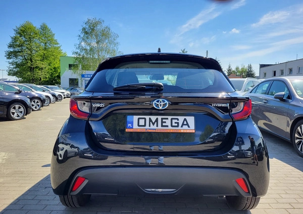 Toyota Yaris cena 76900 przebieg: 26000, rok produkcji 2021 z Dobre Miasto małe 106
